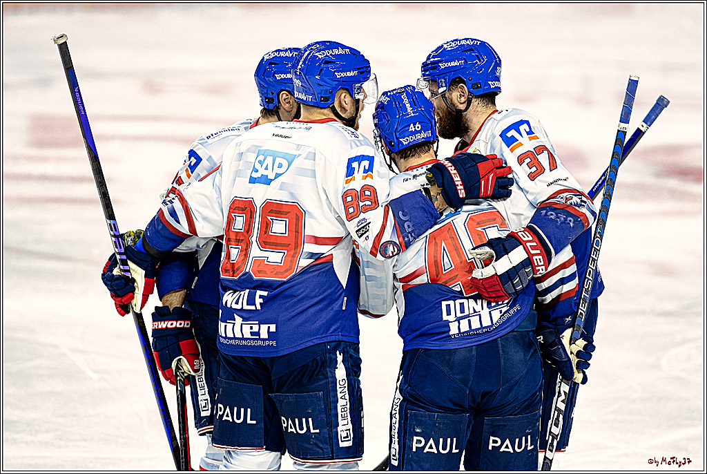 PENNY DEL Viertelfinale Spiel 6;  Koelner Haie - Adler Mannheim; Koeln, 26.03.2023